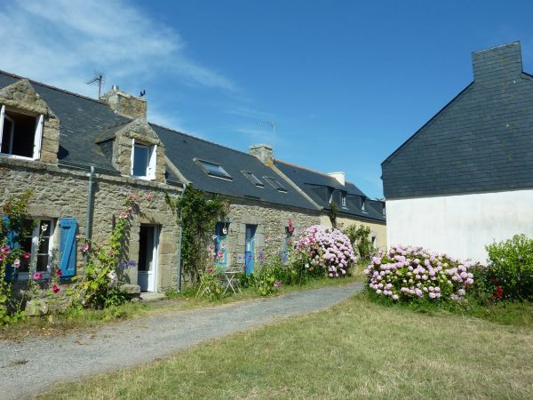 Découvrir les alentours de saint cyprien avec les cottages de perpignan